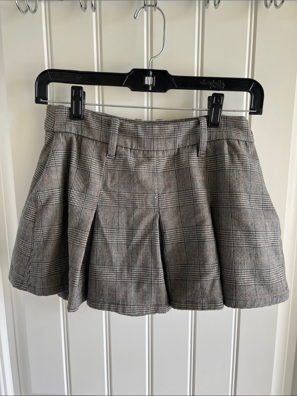 American Eagle Outfitters Gray Plaid Pleated Skater Skirt
